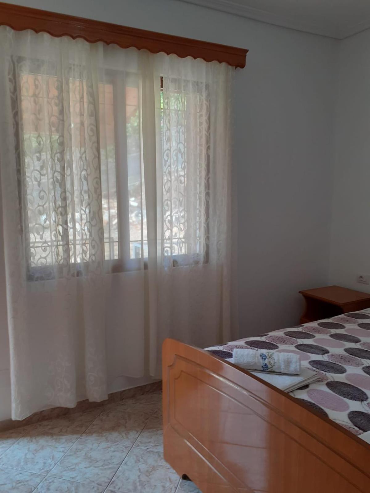 Coral Guesthouse Sarandë Exteriör bild