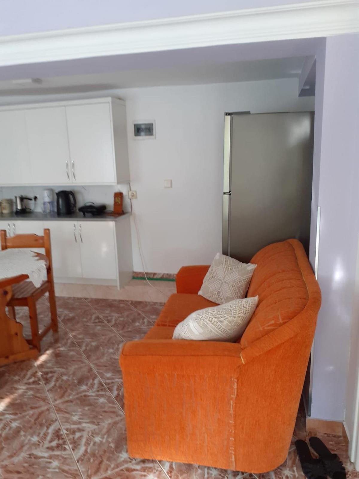 Coral Guesthouse Sarandë Exteriör bild